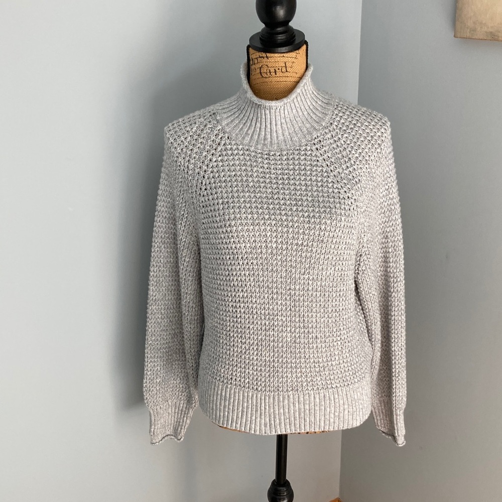 American Eagle Gray Knit Turtleneck Sweater Women Size Medium